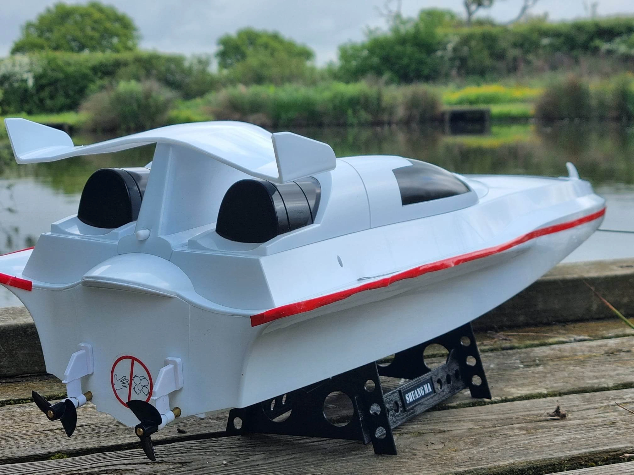 SYMA 28 Atlantic Yacht RC Boat Lightning Fast Racing Fun